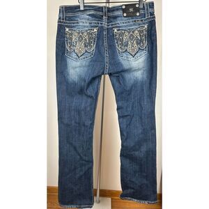 Miss Me New Mid-Rise Bootcut jeans Bling Pockets Stretch  34 Embroidered